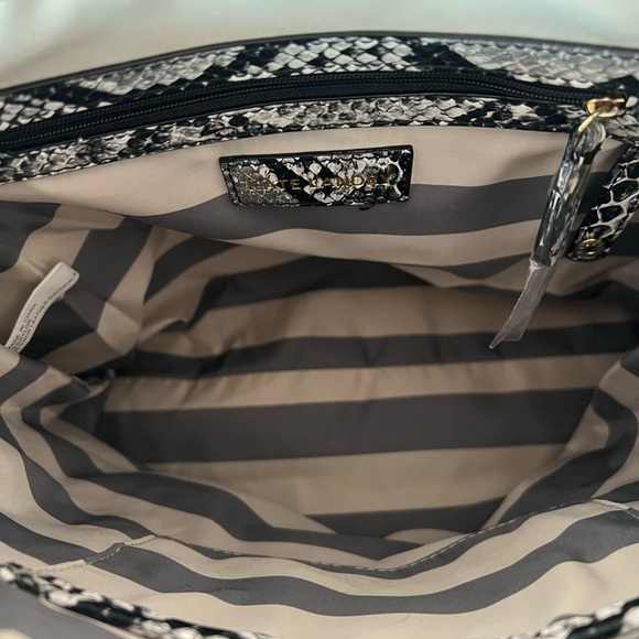 BRAND NEW VERY STYLISH KATE LANDRY BACKPACK PURSE BAG BLACK/SNAKE SKIN PRINT - Picture 10 of 10